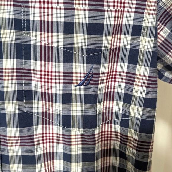 Men's Nautica Plaid Shirt - Short Sleeve Button Down 100% Cotton Shirt - Picture 11 of 11
